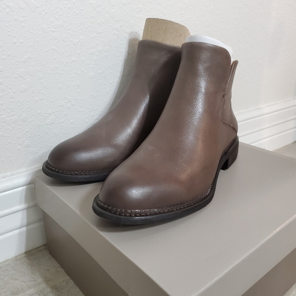 Women's Hyla Boots 7M - Picture 3 of 4